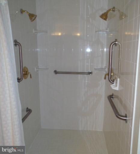 20140 Fort Valley Road Strasburg, VA 22657 - Photo 22 of 25 a bathroom with a shower