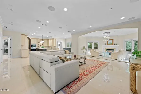 $3,688,000 | 3263 New York Drive, Pasadena, CA 91107
