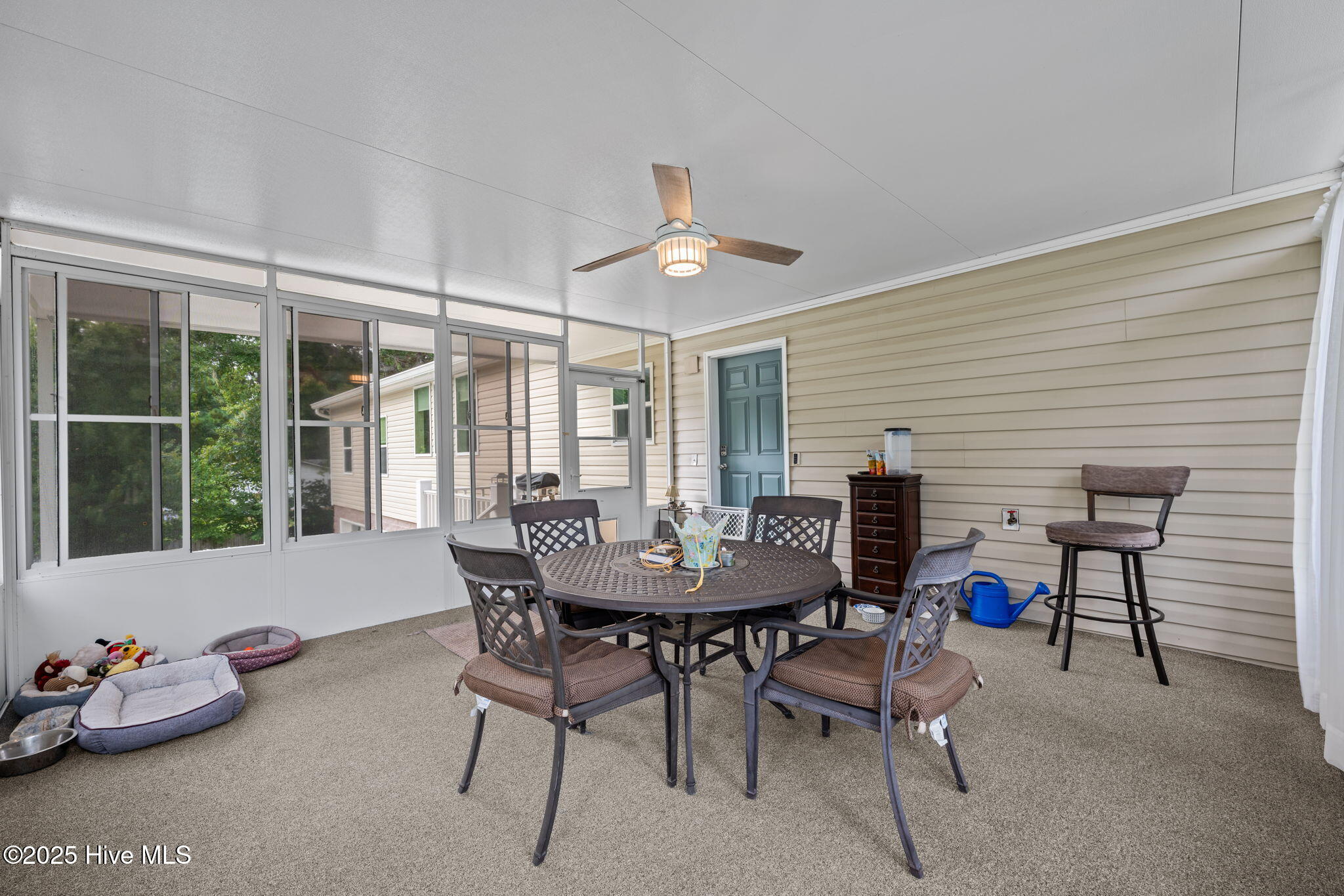 425 Sand Ridge Road New Bern, NC 28560 - Photo 30 of 53 Bright Carolina Room with Backyard Views