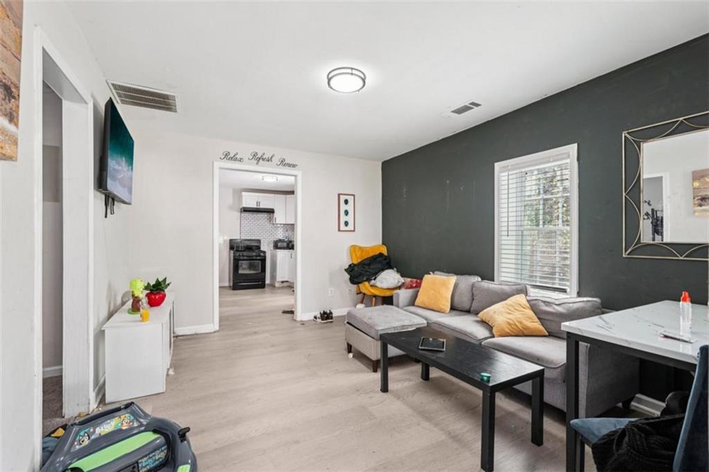 2794 7th Street Southwest Atlanta, GA 30315 - Photo 2 of 30