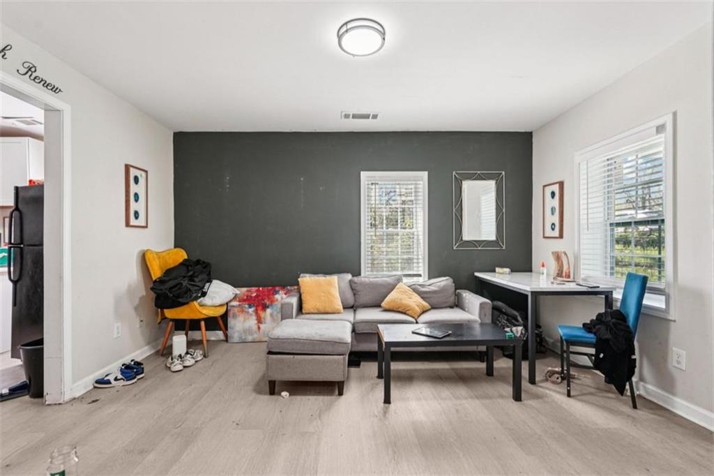 2794 7th Street Southwest Atlanta, GA 30315 - Photo 3 of 30