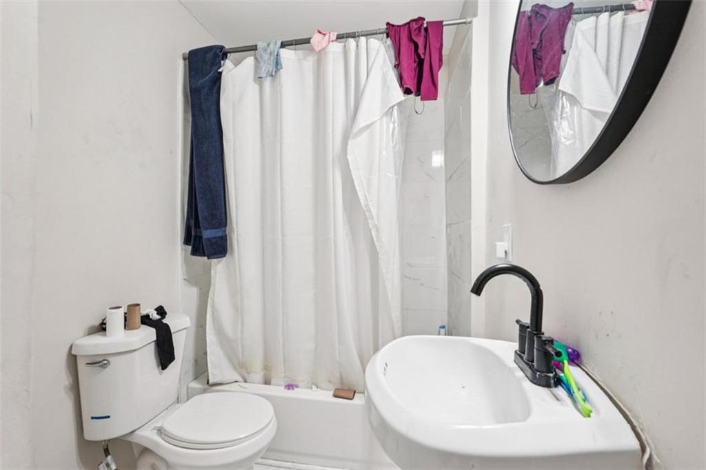 2794 7th Street Southwest Atlanta, GA 30315 - Photo 8 of 30