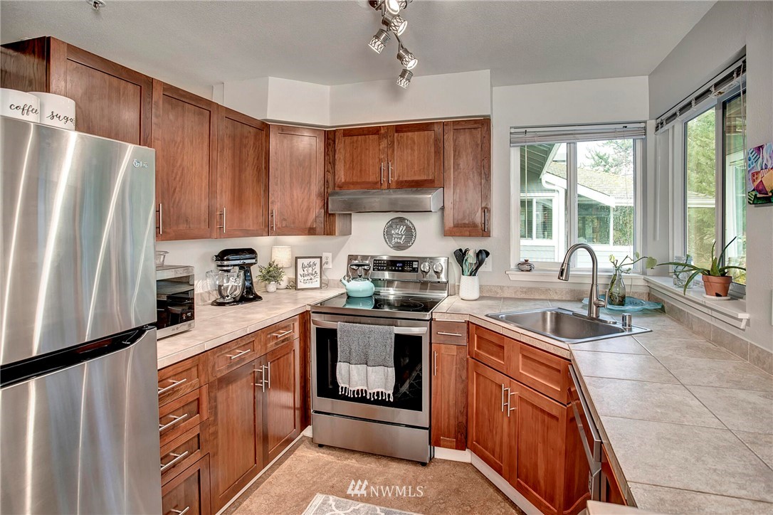 3908 243rd Place Southeast, Unit Q302 Bothell, WA 98021 - Photo 7 of 25 Gallery Image 7