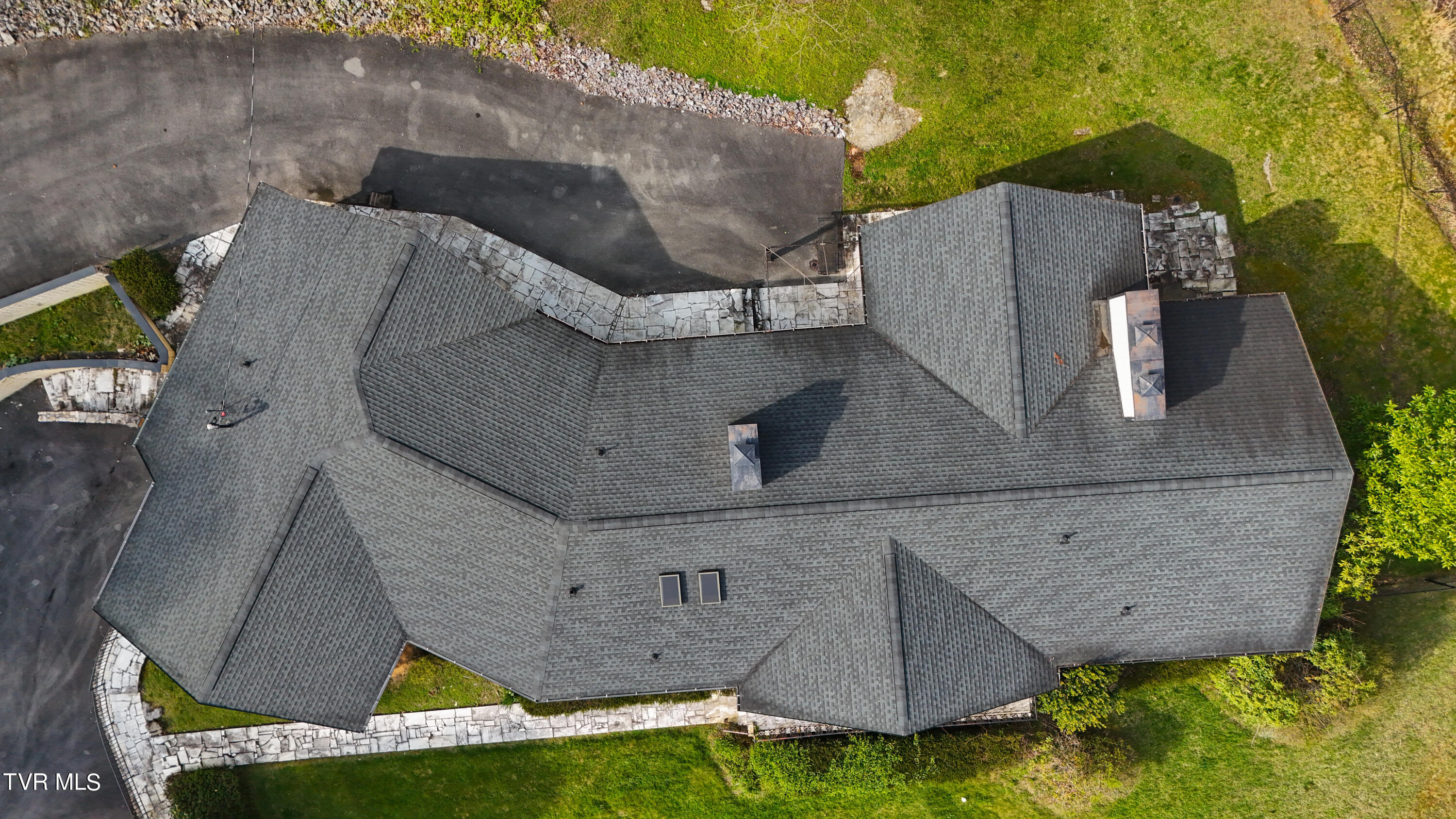 42 Green Tree Circle Bristol, VA 24201 - Photo 43 of 50 dji_fly_20240411_173646_0391_17128060739