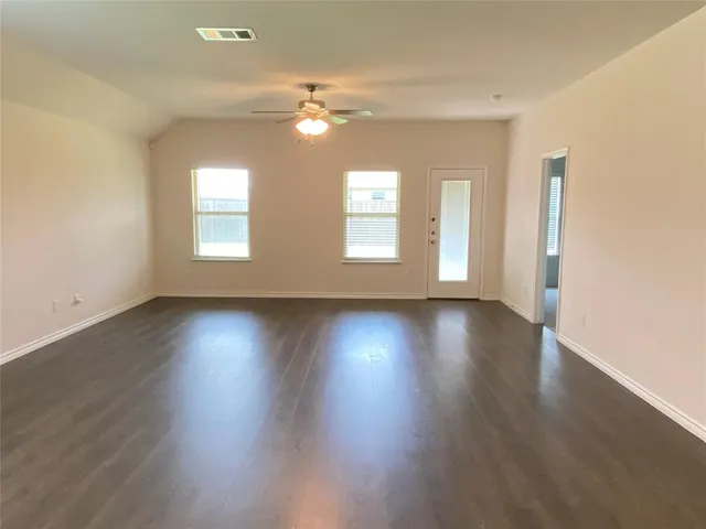 $2,295 | 255 Carolina Trace, Fate, TX 75189