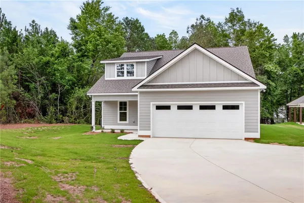 $379,900 | 7060 County Road 53, Notasulga, AL 36866