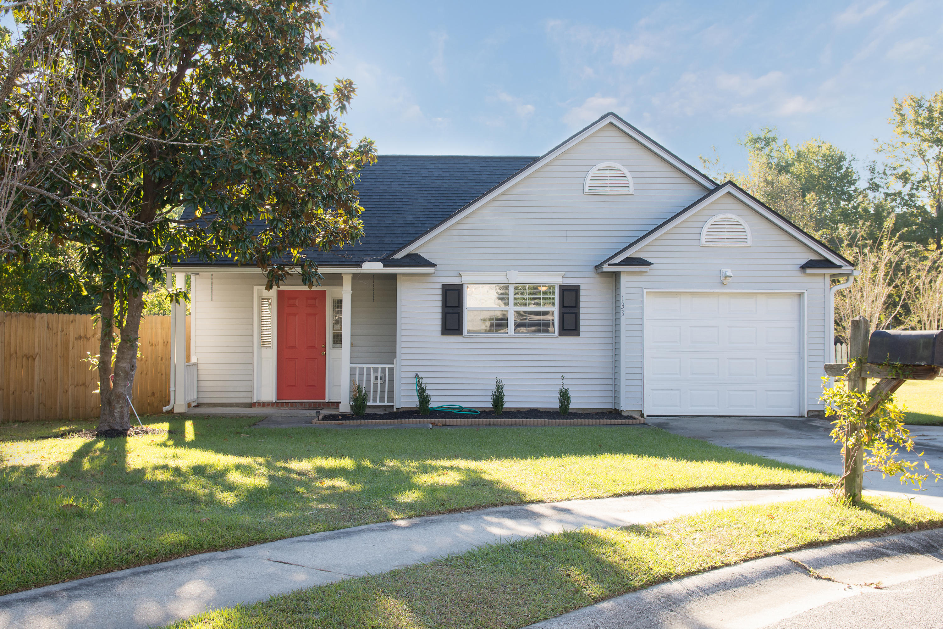 133 Alcester Road Goose Creek, SC 29445 - Photo 2 of 17 Front of Home