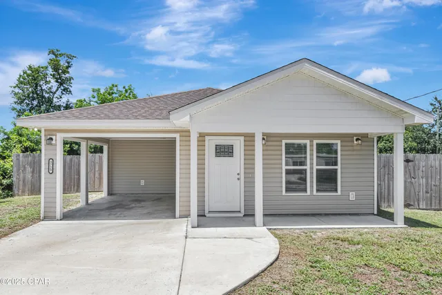 $1,900 | 3729 East 9th Street, Panama City, FL 32401