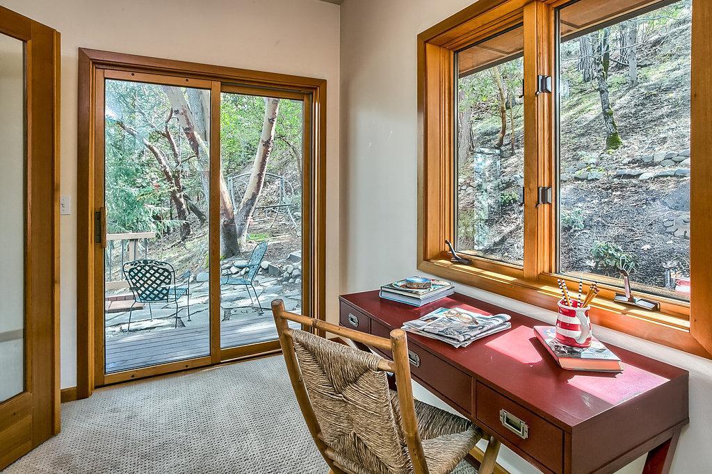 395 Ashland Loop Road Ashland, OR 97520 - Photo 11 of 35 Additional Photo