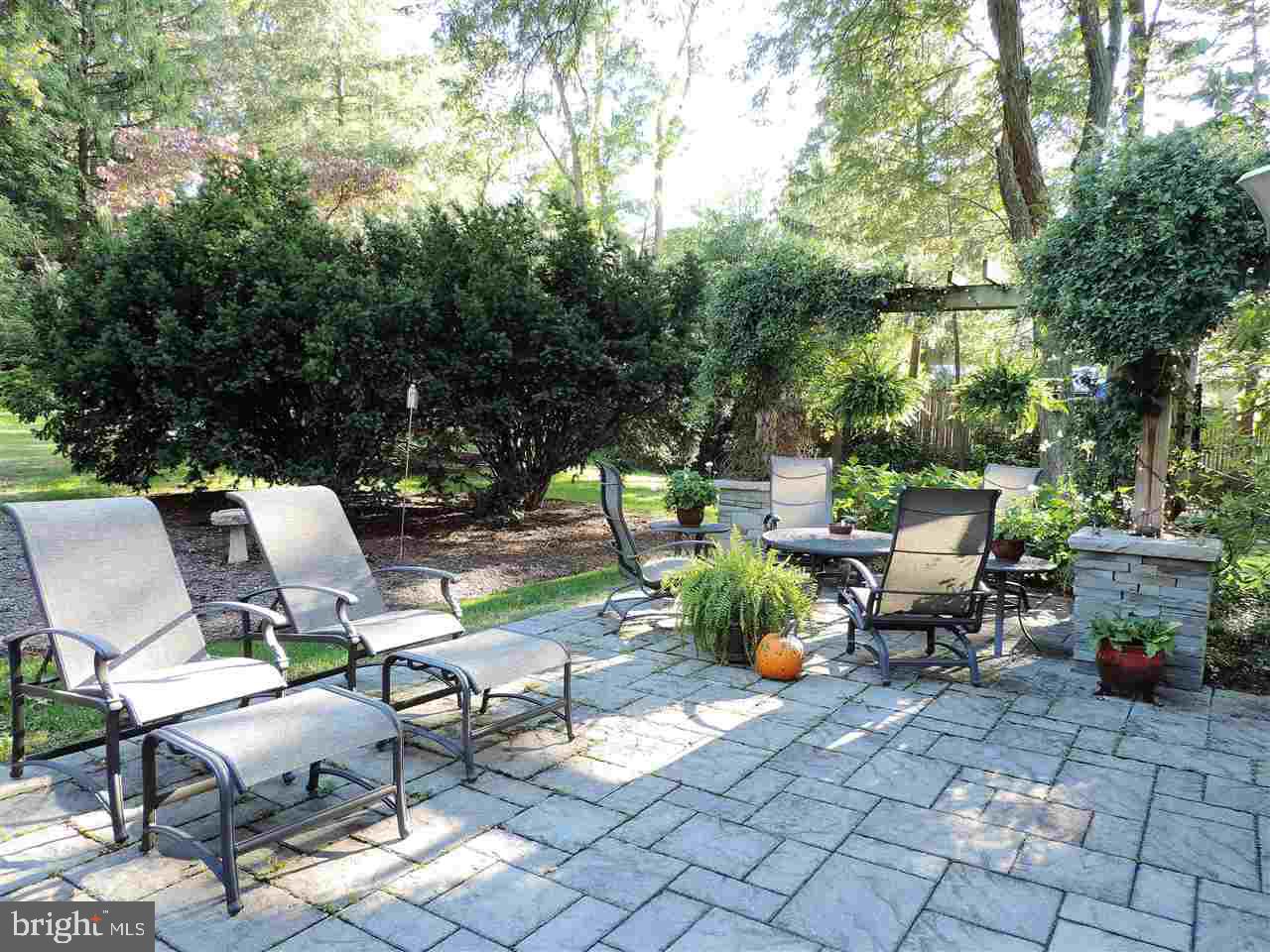 1812 Crestlyn Road York, PA 17403 - Photo 27 of 36 Gallery Image 27