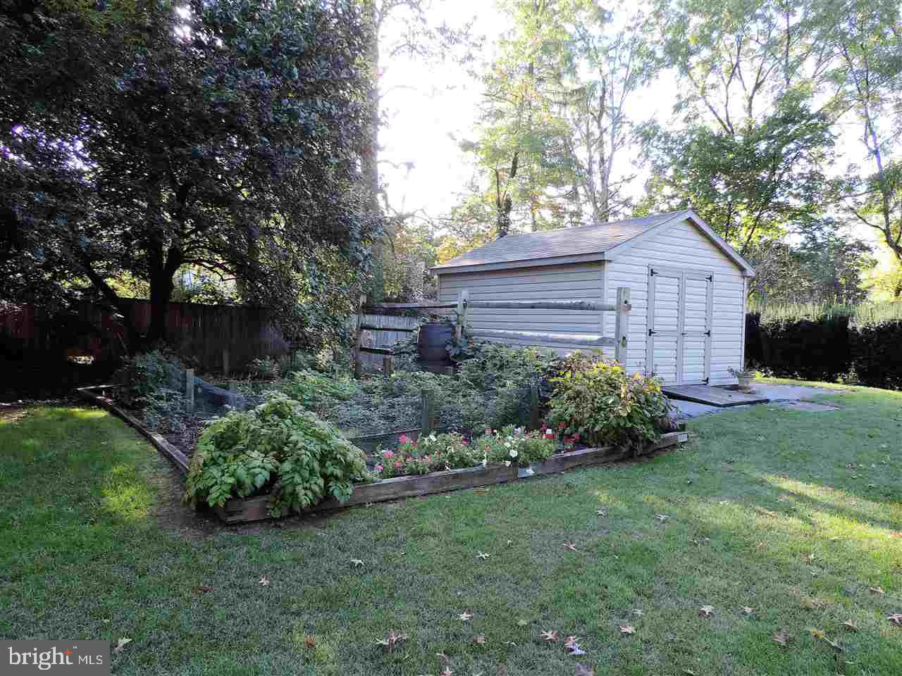 1812 Crestlyn Road York, PA 17403 - Photo 34 of 36 Gallery Image 34