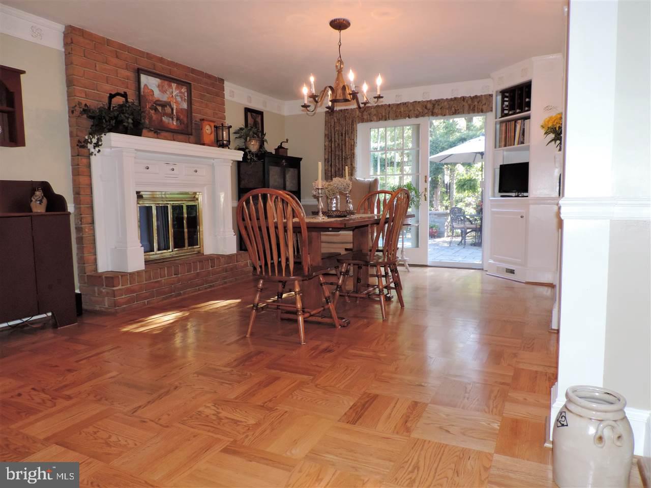1812 Crestlyn Road York, PA 17403 - Photo 7 of 36 Gallery Image 7