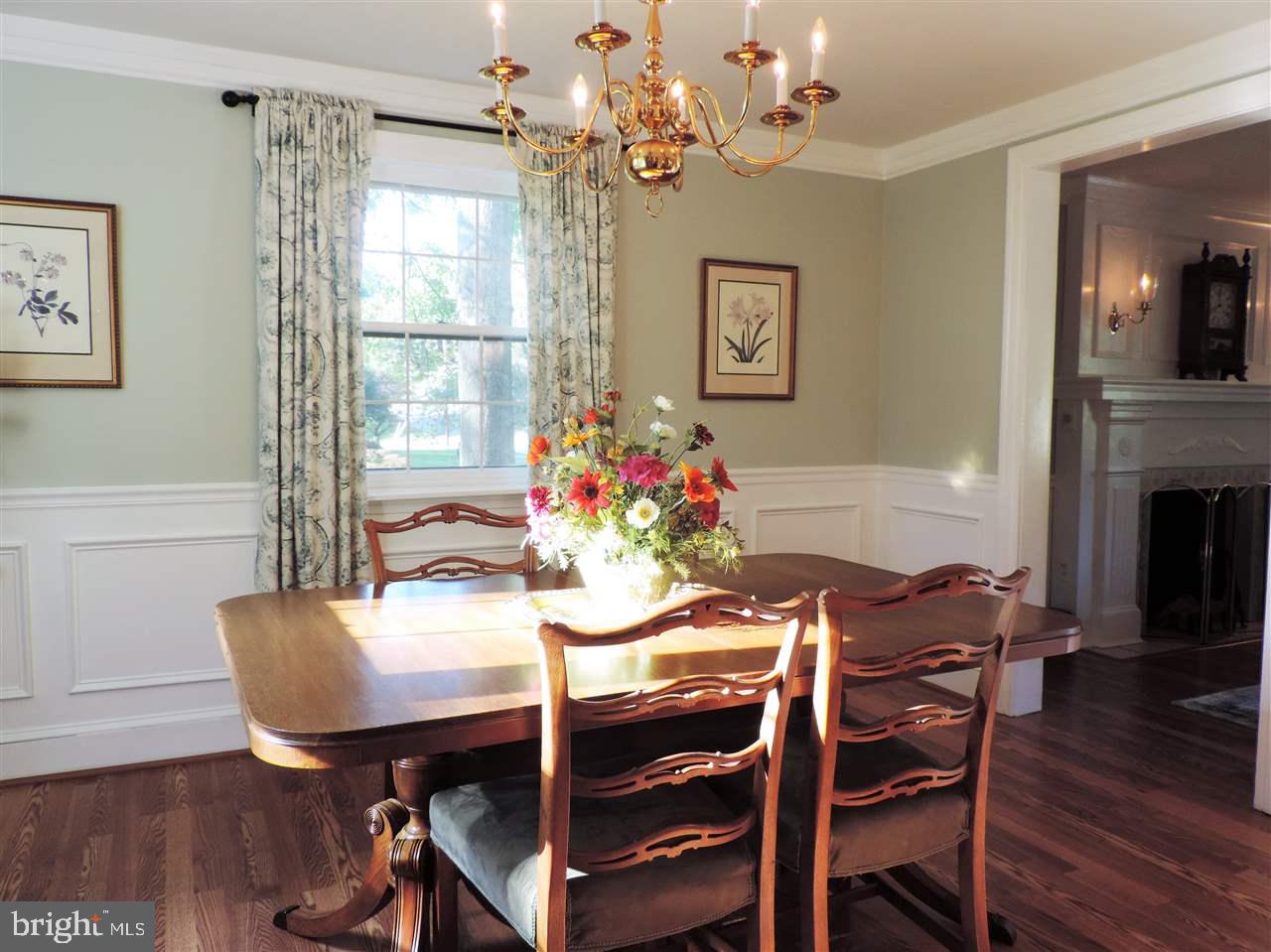 1812 Crestlyn Road York, PA 17403 - Photo 10 of 36 Gallery Image 10