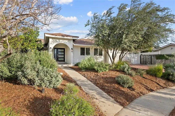 $1,499,000 | 10000 Amestoy Avenue, Northridge, CA 91325
