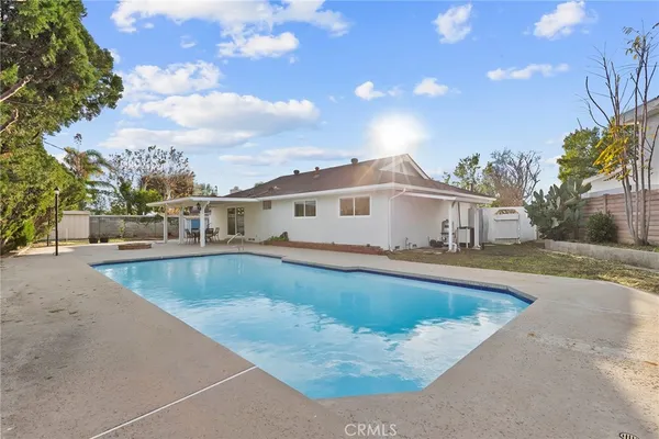 $1,499,000 | 10000 Amestoy Avenue, Northridge, CA 91325