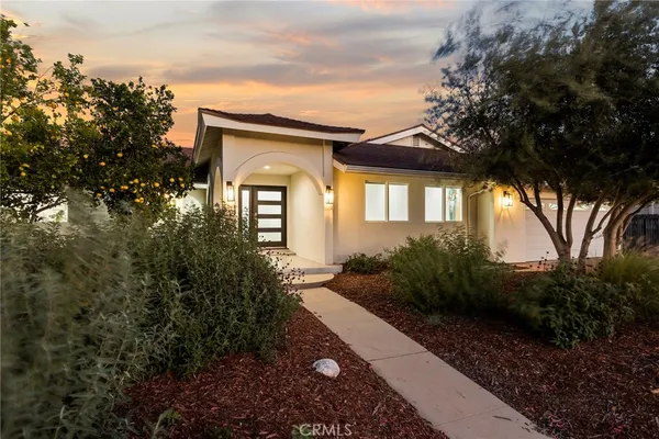 $1,499,000 | 10000 Amestoy Avenue, Northridge, CA 91325