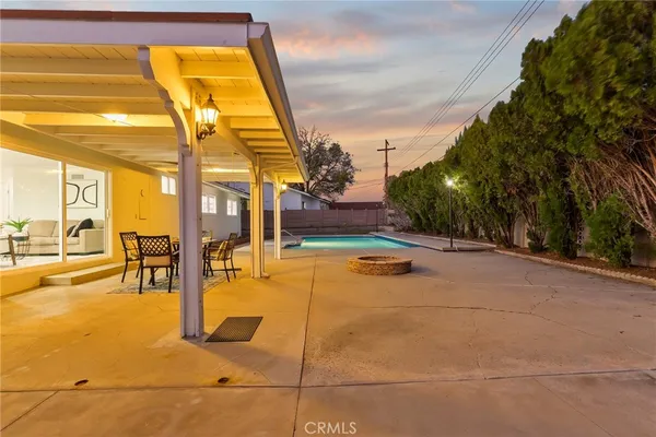 $1,499,000 | 10000 Amestoy Avenue, Northridge, CA 91325