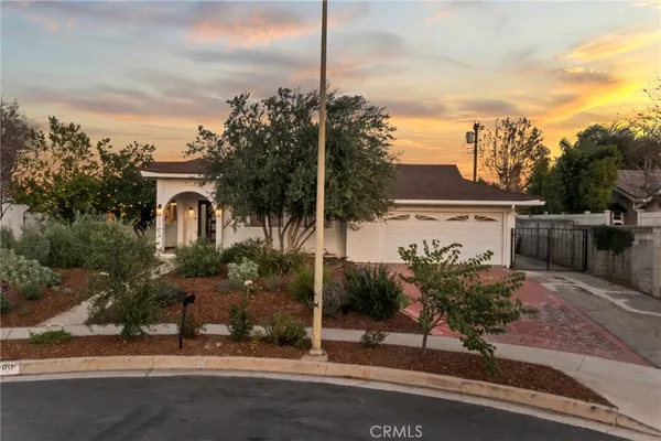 $1,499,000 | 10000 Amestoy Avenue, Northridge, CA 91325