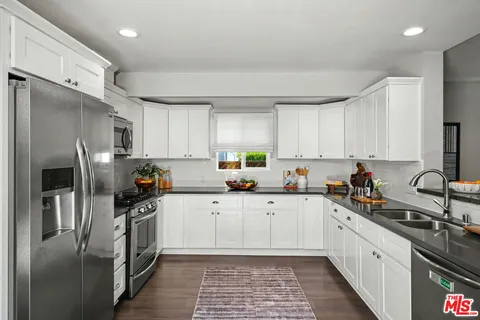 $1,495,000 | 523 North Lamer Street, Burbank, CA 91506