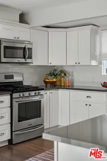 $1,495,000 | 523 North Lamer Street, Burbank, CA 91506