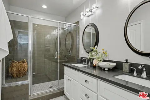 $1,495,000 | 523 North Lamer Street, Burbank, CA 91506