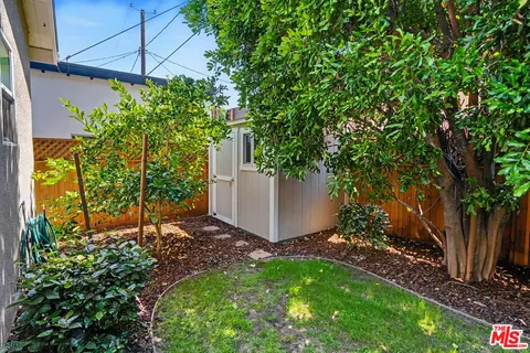 $1,495,000 | 523 North Lamer Street, Burbank, CA 91506