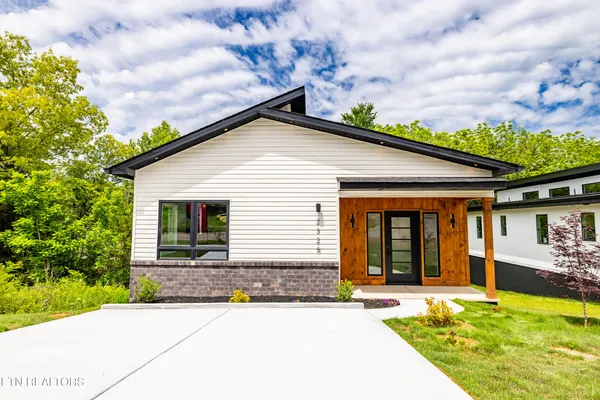 $399,900 | 2325 Rock Gardens Drive, Sevierville, TN 37876