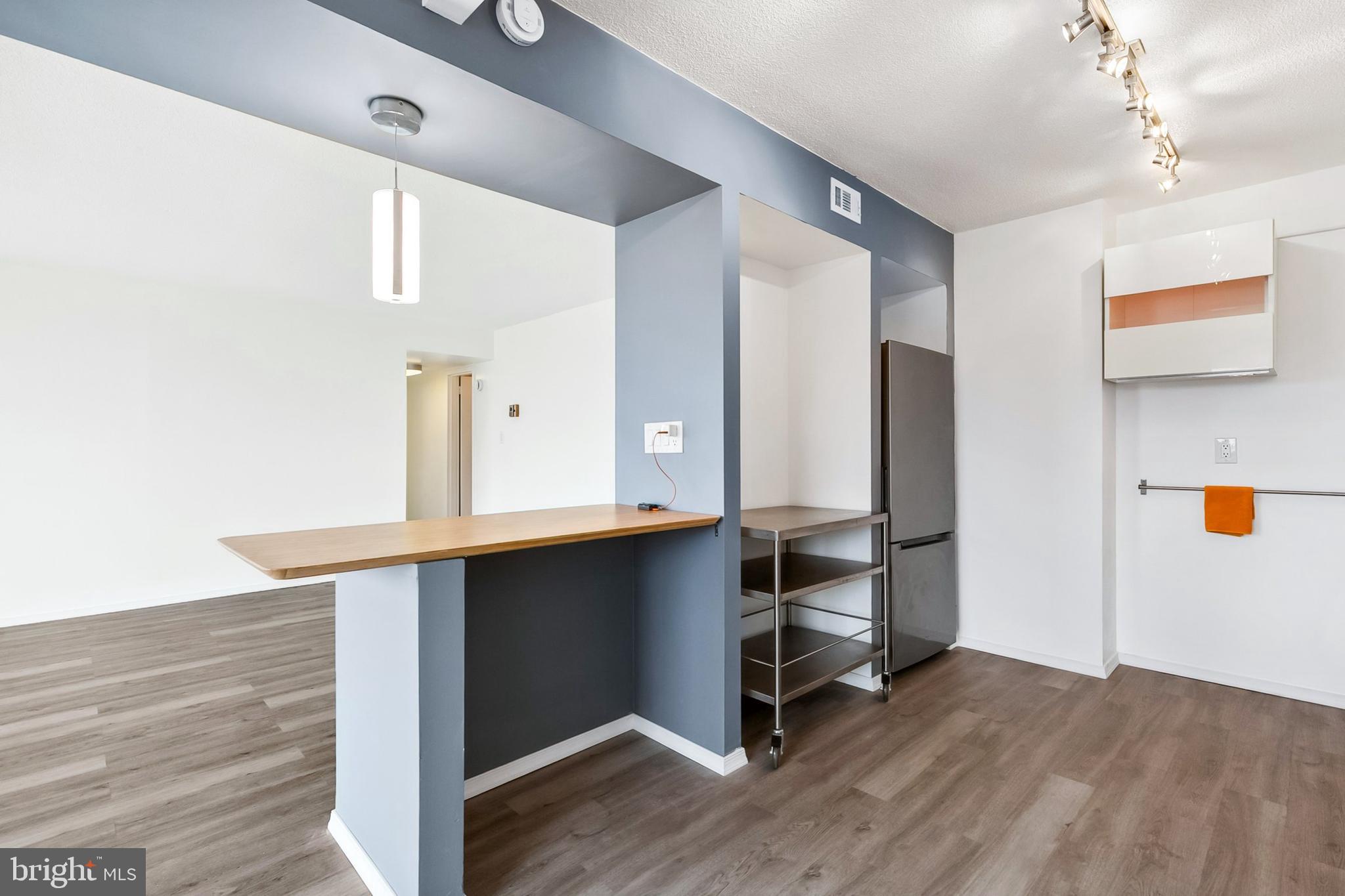 1836 Metzerott Road, Unit 922 Hyattsville, MD 20783 - Photo 19 of 49 Gallery Image 19