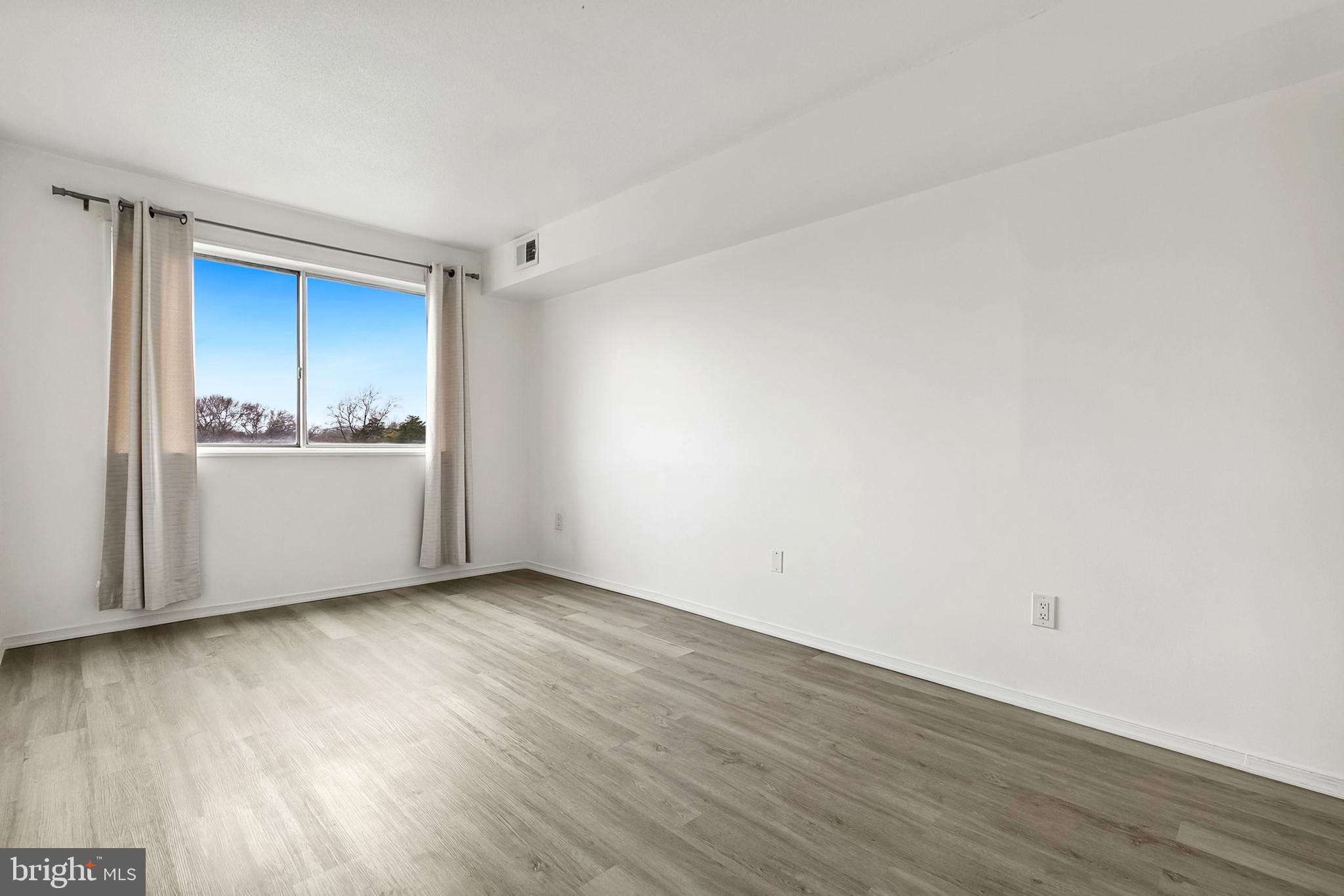 1836 Metzerott Road, Unit 922 Hyattsville, MD 20783 - Photo 25 of 49 Gallery Image 25