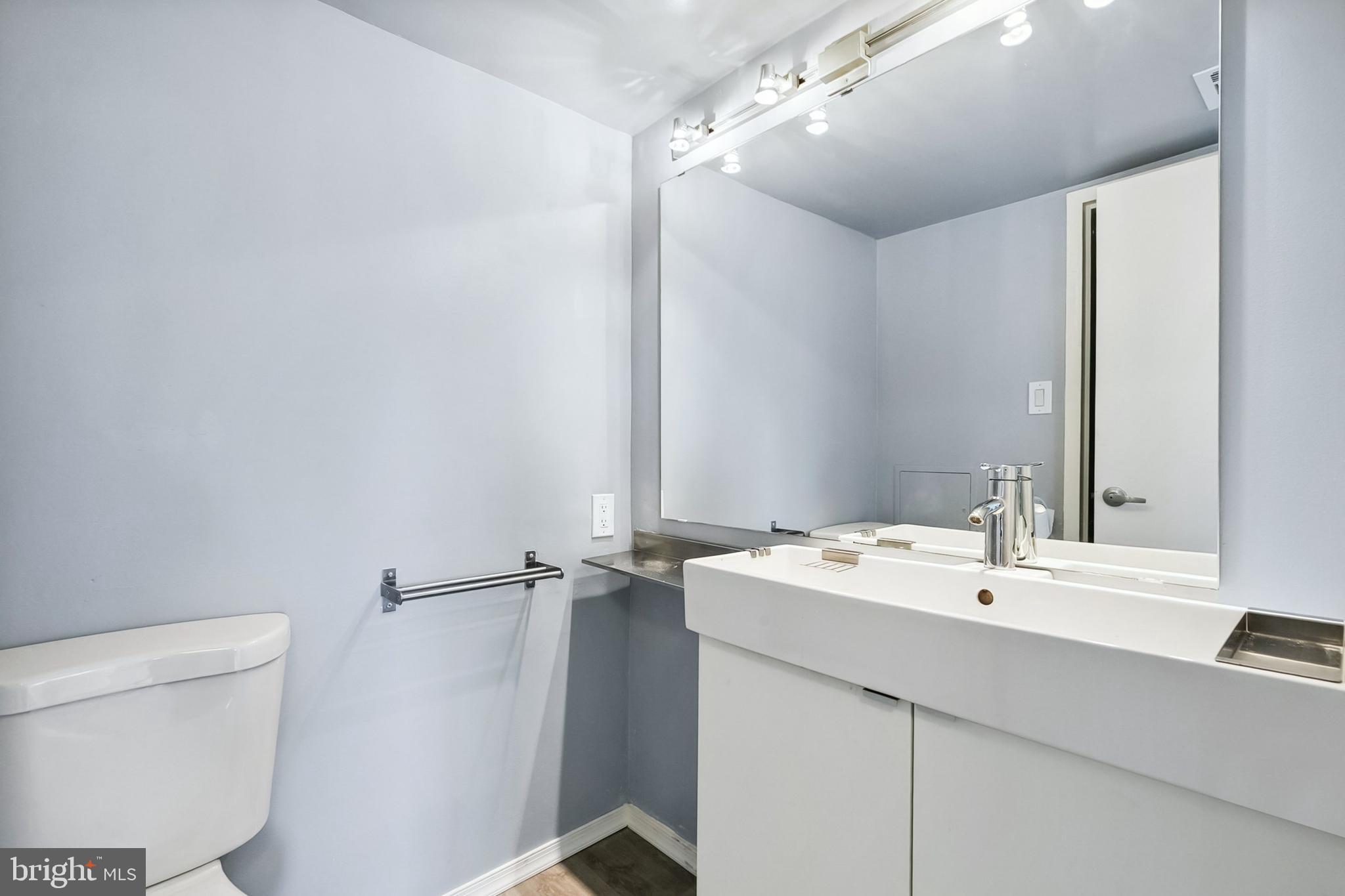1836 Metzerott Road, Unit 922 Hyattsville, MD 20783 - Photo 33 of 49 Gallery Image 33