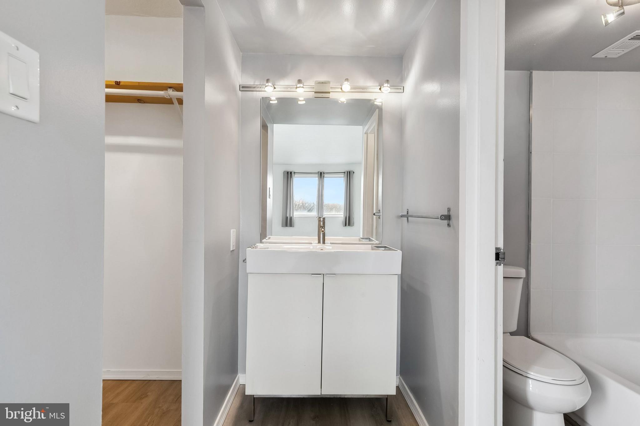1836 Metzerott Road, Unit 922 Hyattsville, MD 20783 - Photo 35 of 49 Gallery Image 35