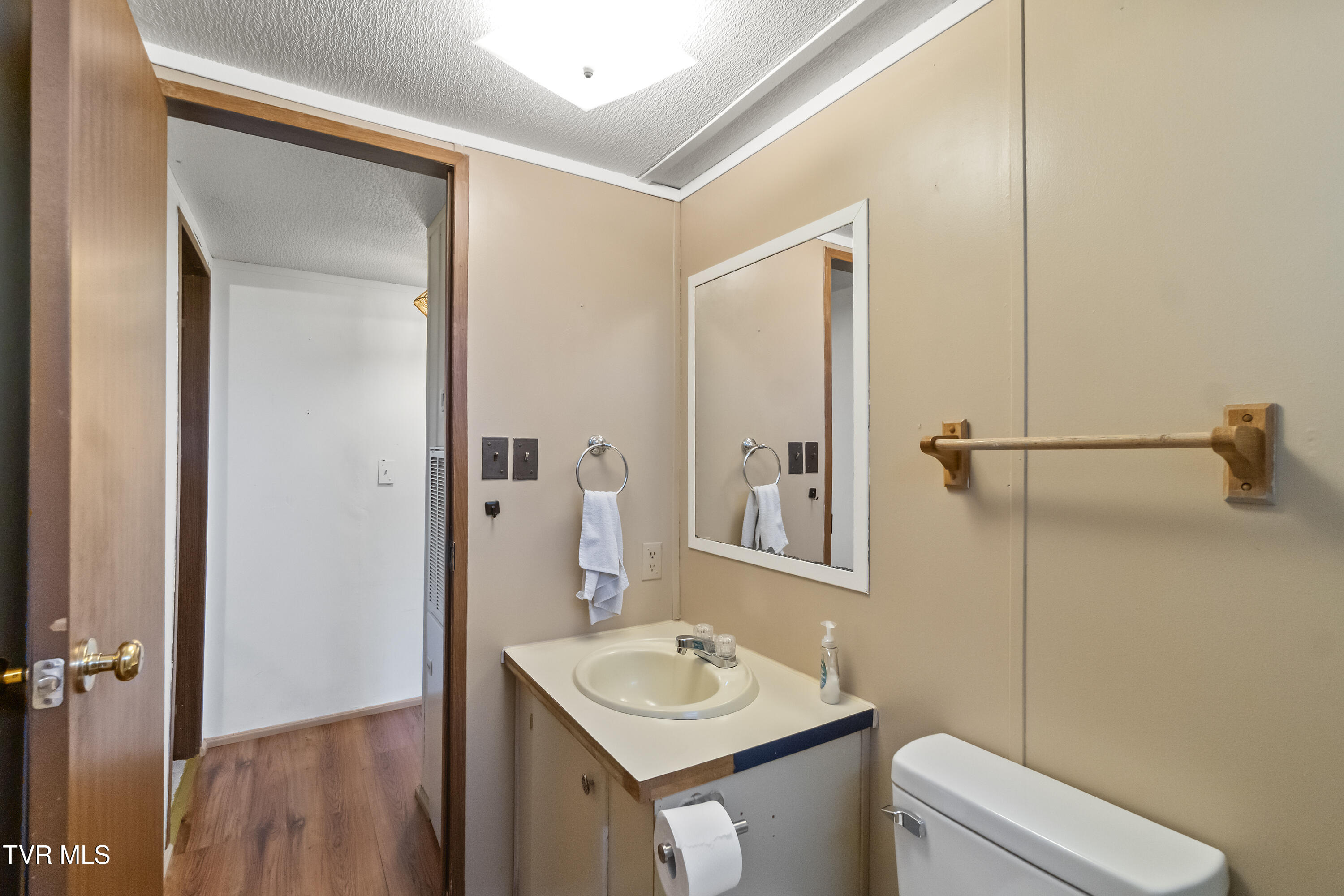 1824 Elmer Hayes Road Mosheim, TN 37818 - Photo 19 of 32 DSC06263