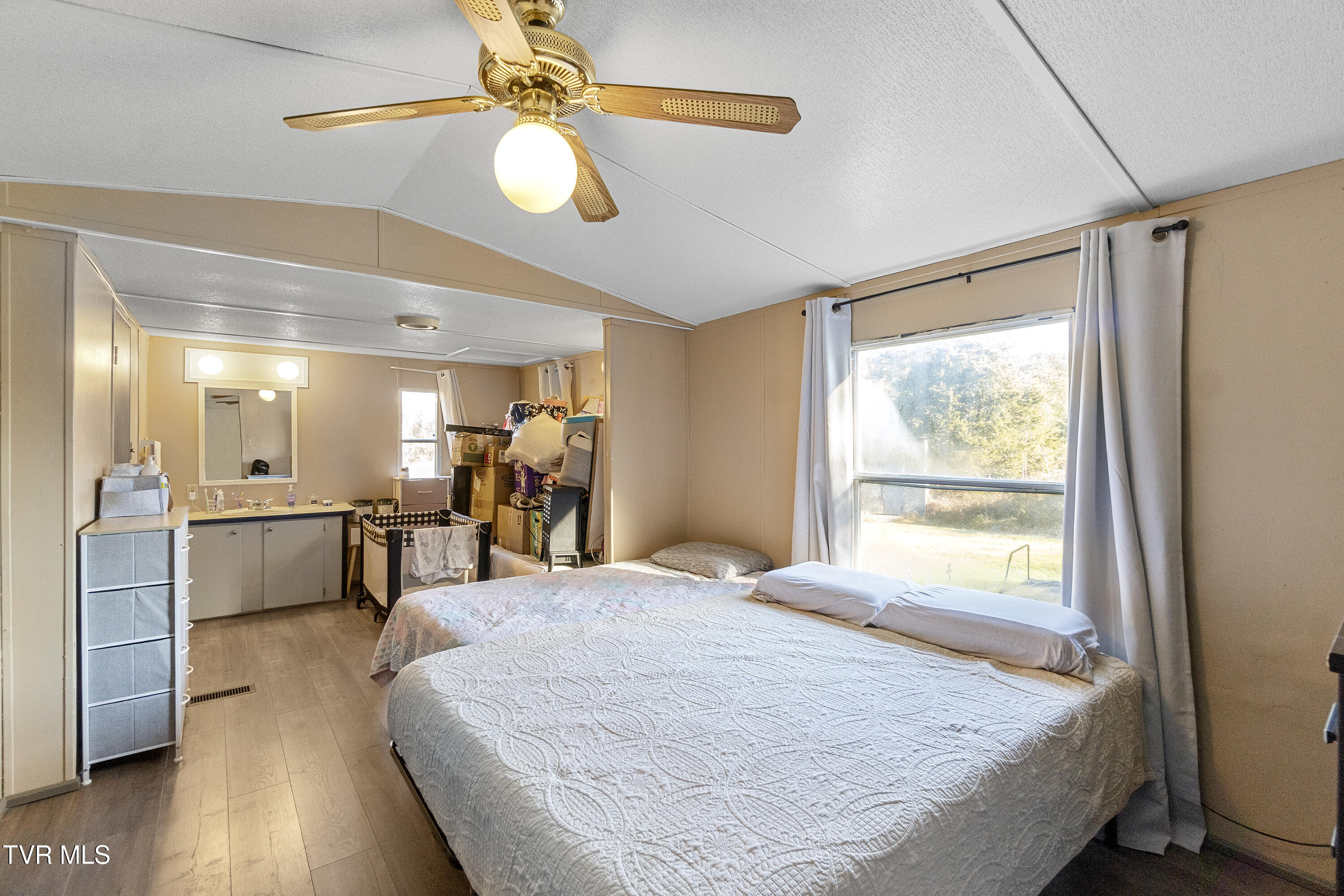 1824 Elmer Hayes Road Mosheim, TN 37818 - Photo 20 of 32 DSC06267