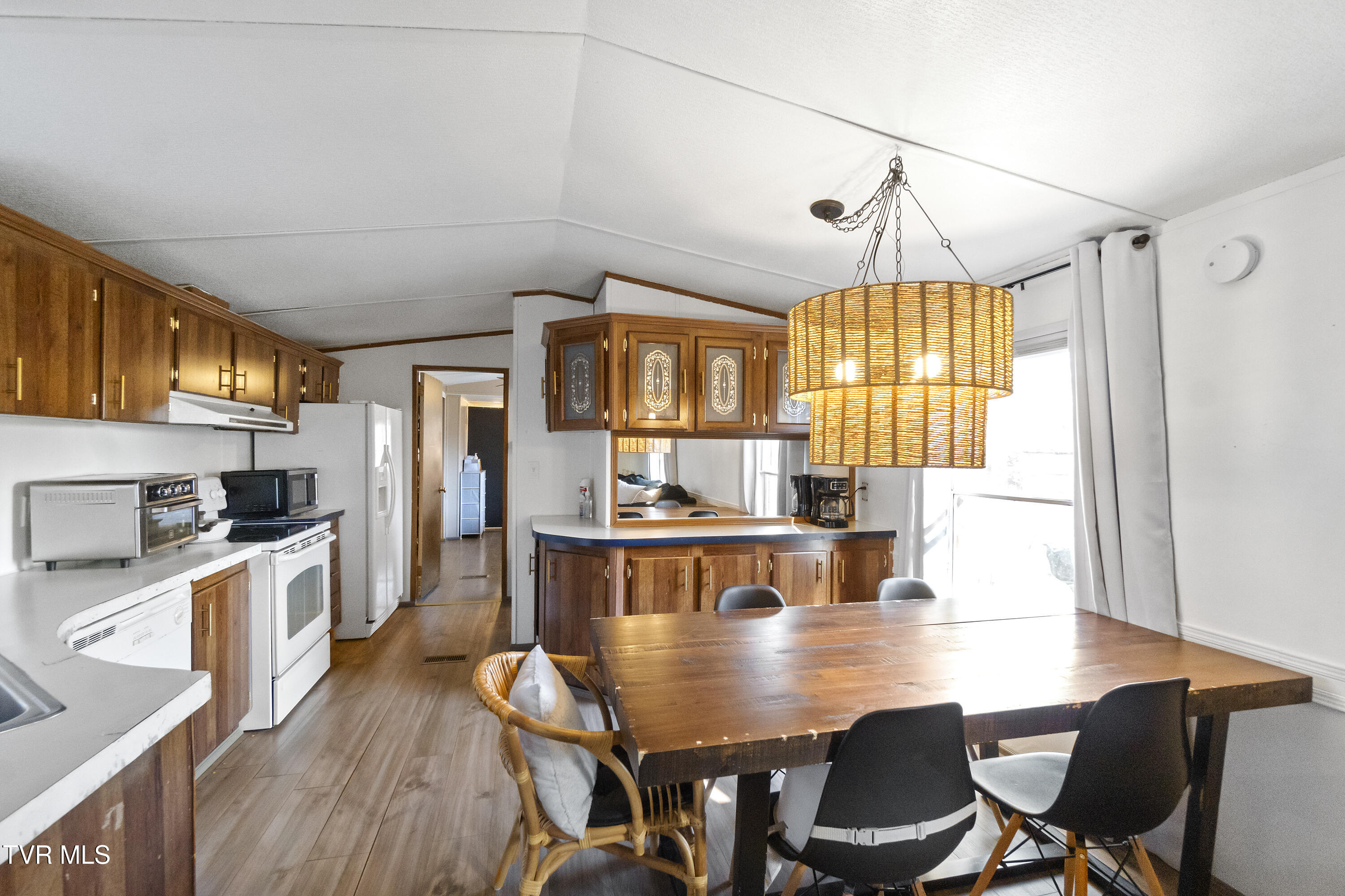 1824 Elmer Hayes Road Mosheim, TN 37818 - Photo 27 of 32 DSC06292