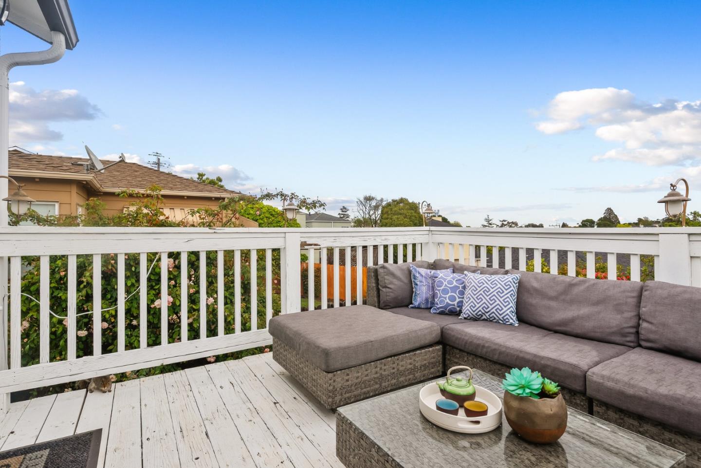 511 Bayview Avenue Millbrae, CA 94030 - Photo 31 of 36 a view of a terrace with couches