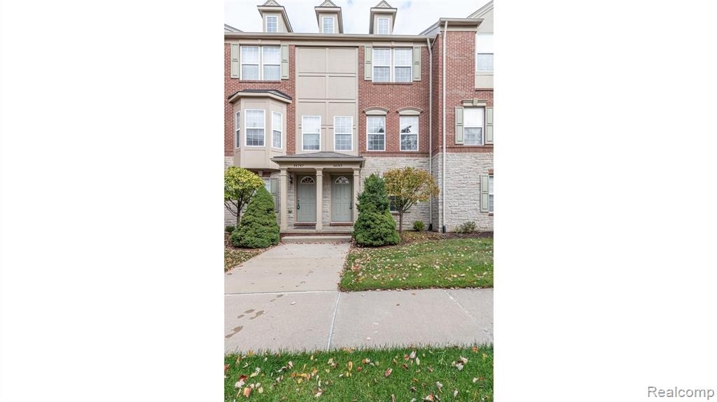 44745 Ellery Lane Novi, MI 48377 - Photo 2 of 24