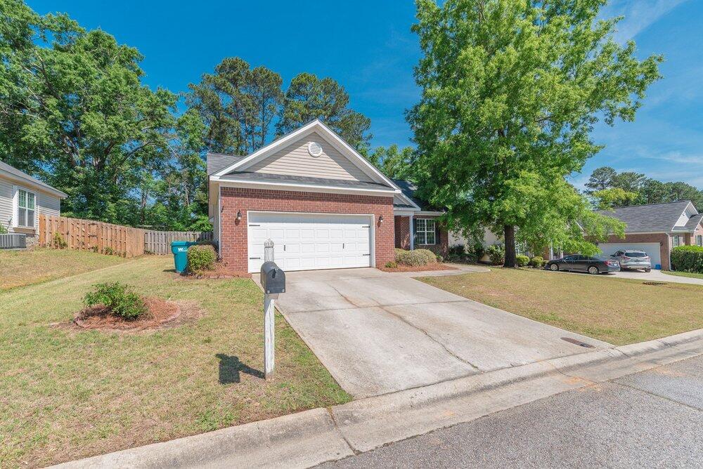 223 Crown Heights Way Grovetown, GA 30813 - Photo 4 of 44 004_223_crown_height_way_004_307