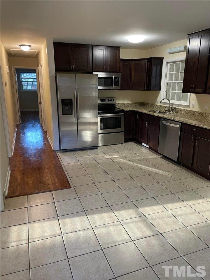 406 Bryan Street Garner, NC 27529 - Photo 8 of 28 Photo #8