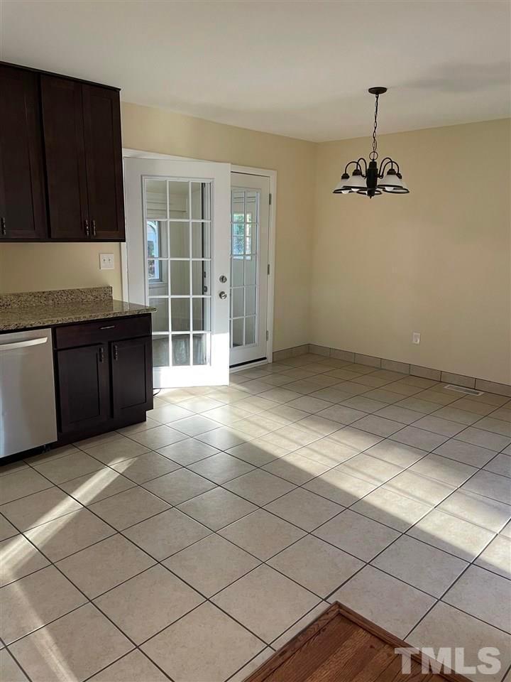 406 Bryan Street Garner, NC 27529 - Photo 10 of 28 Photo #10