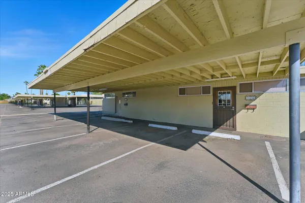 $3,200 | 516 North Hobson Plaza, Mesa, AZ 85203