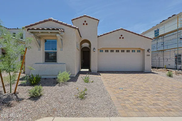 $2,700 | 7675 West Bronco Trail, Peoria, AZ 85383
