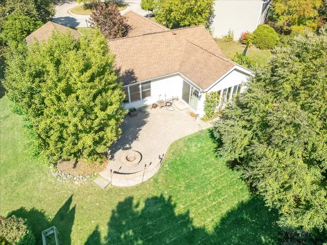 $390,000 | 721 Brentwood Court, Algonquin, IL 60102