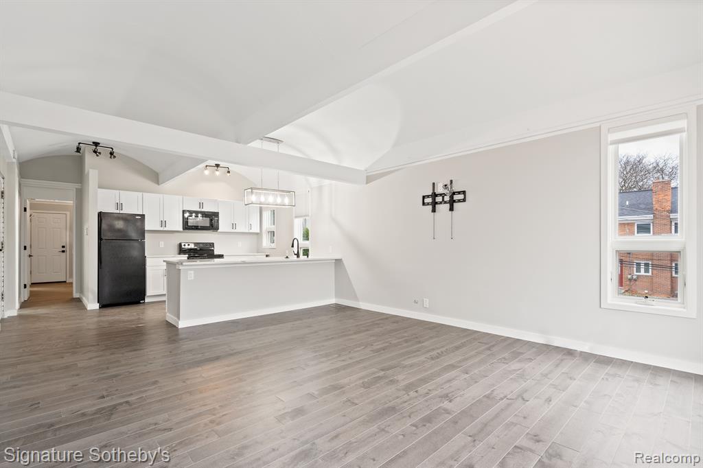 201 Southfield Road, Unit B Birmingham, MI 48009 - Photo 6 of 13