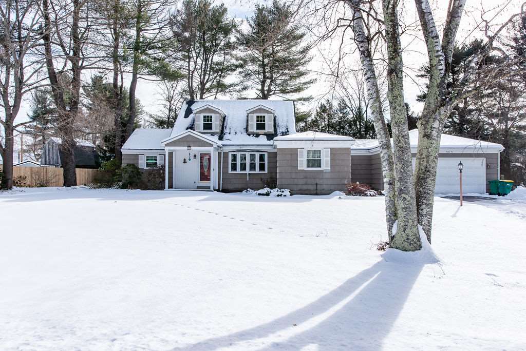 26 Lois Street Rochester, NH 03867 - Photo 1 of 38