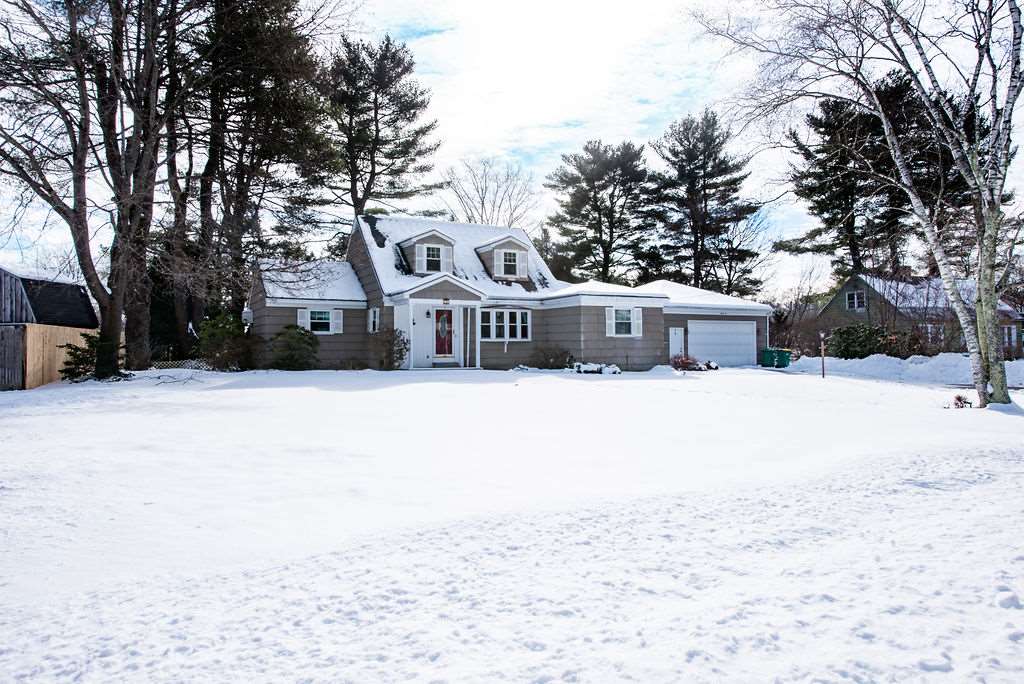 26 Lois Street Rochester, NH 03867 - Photo 2 of 38