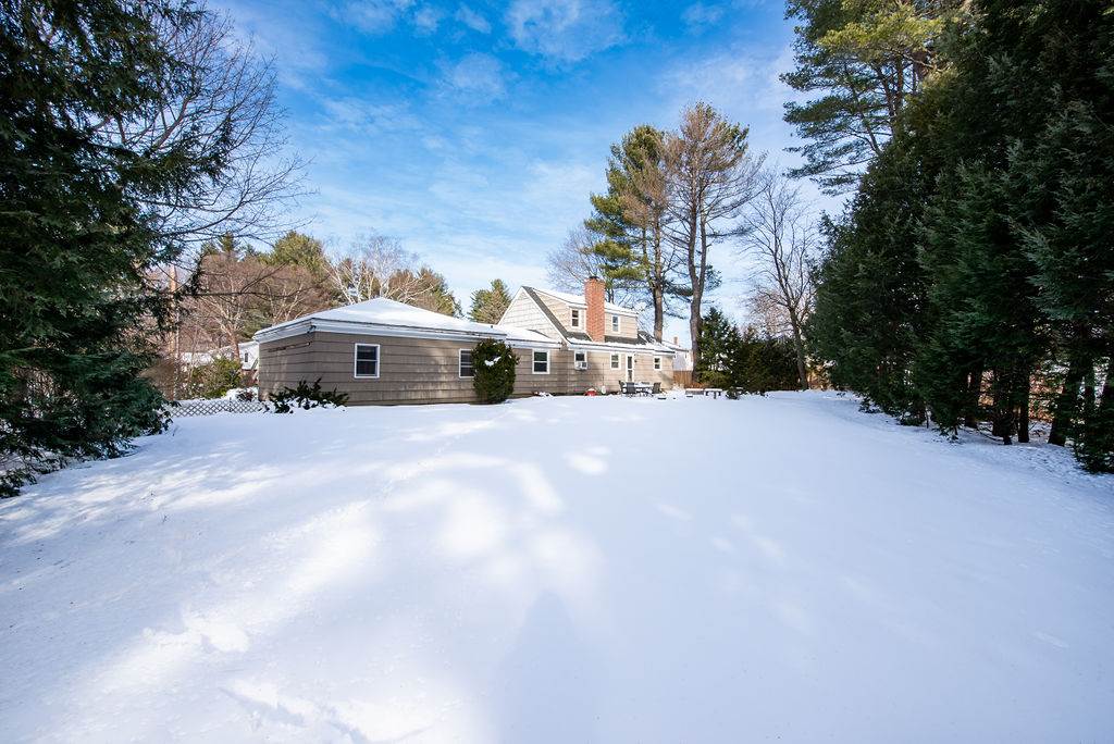 26 Lois Street Rochester, NH 03867 - Photo 31 of 38