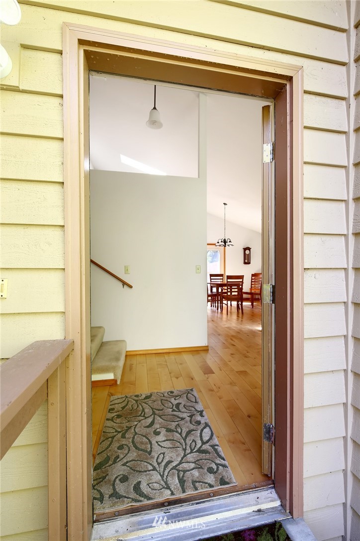 1100 Inverness Lane Bellingham, WA 98229 - Photo 3 of 24 Gallery Image 3