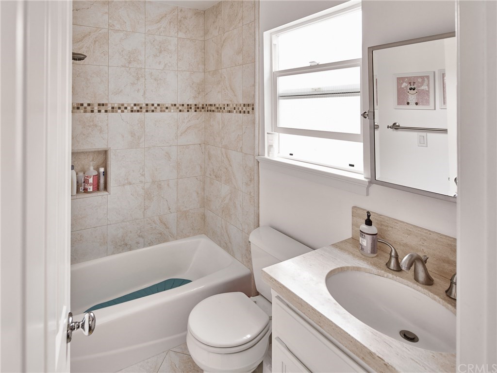 360 Richmond Street El Segundo, CA 90245 - Photo 19 of 26