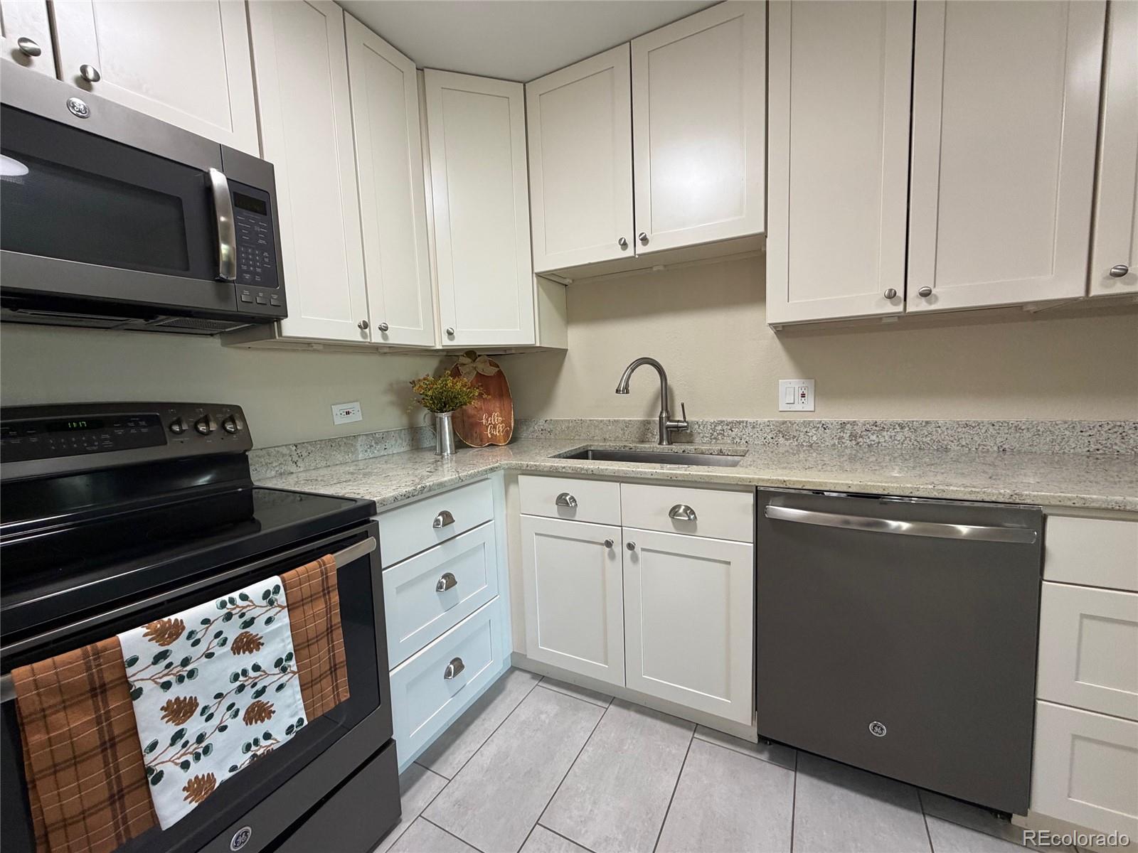 9340 Center Avenue, Unit 6B Denver, CO 80247 - Photo 5 of 21