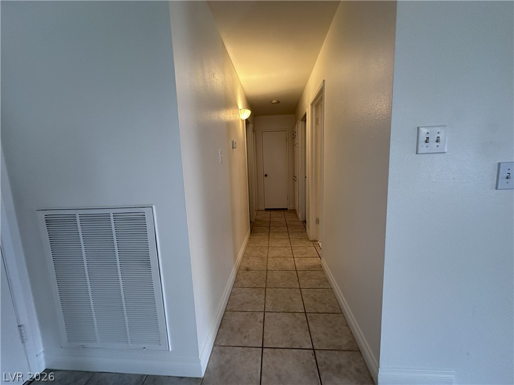 7213 Roe Court Las Vegas, NV 89145 - Photo 17 of 38